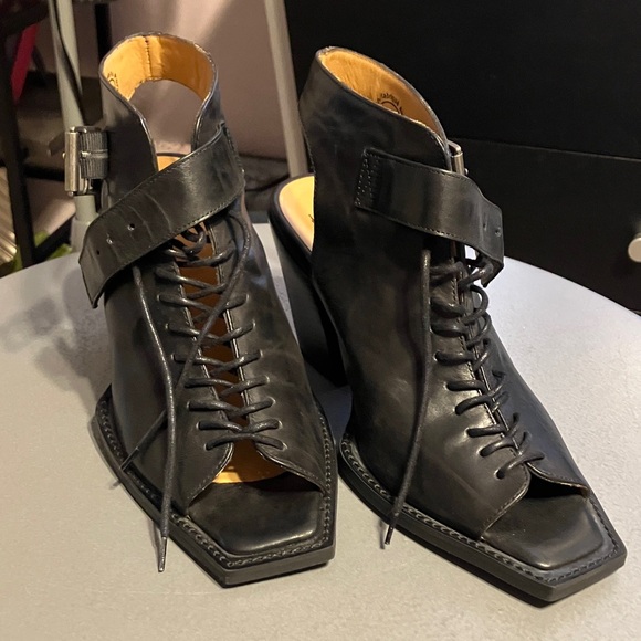 John Fluevog Shoes - John Fluevog Rockafellah Olimpia Black
